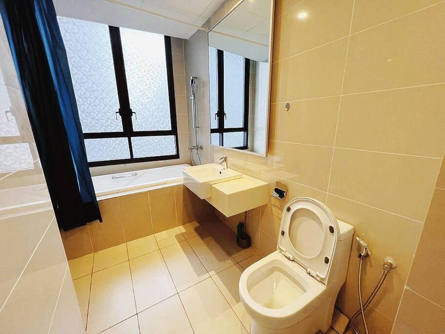 Promo Connected Train 2 Bedroom * Kuala Lumpur